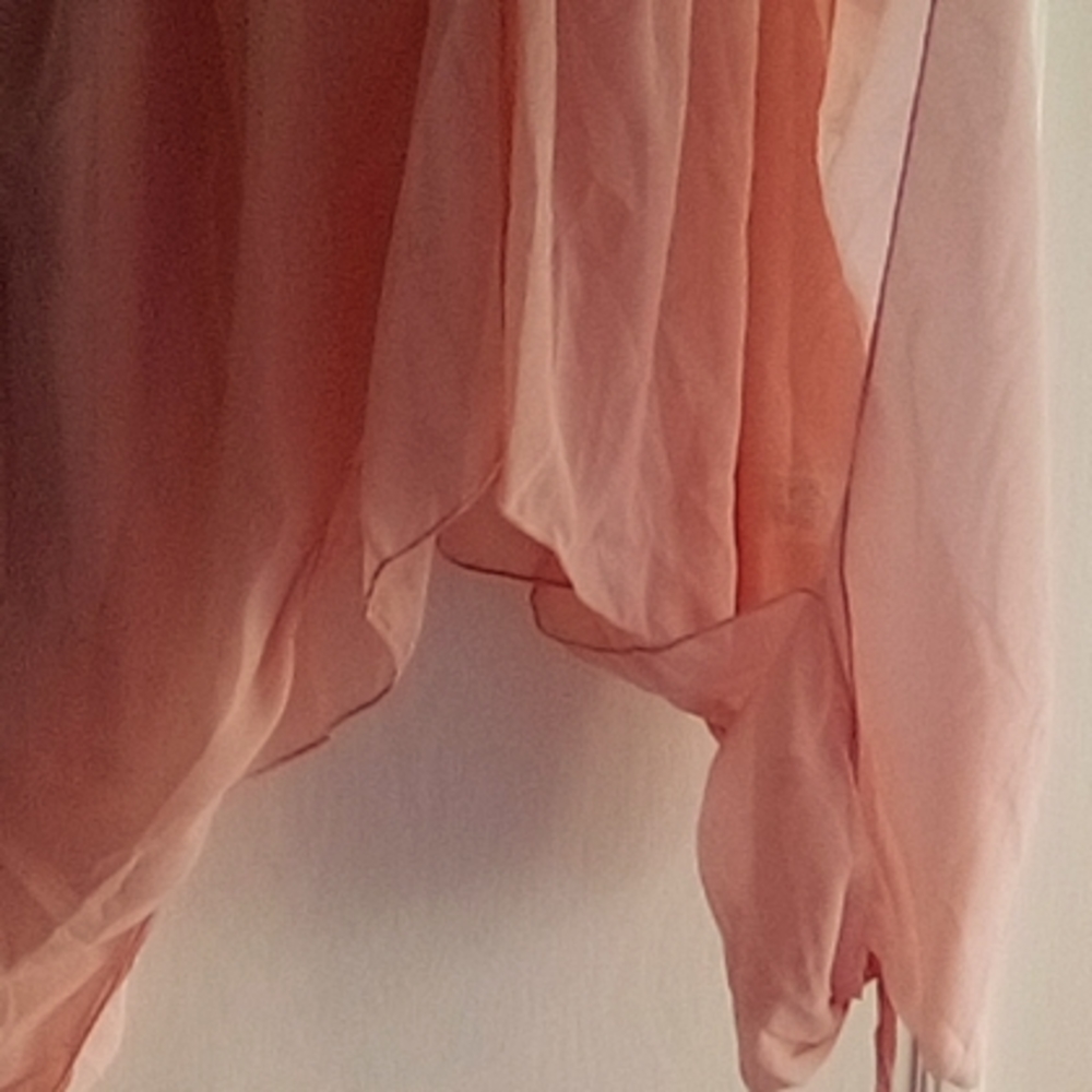 Pink blouse - Picture 6 of 7